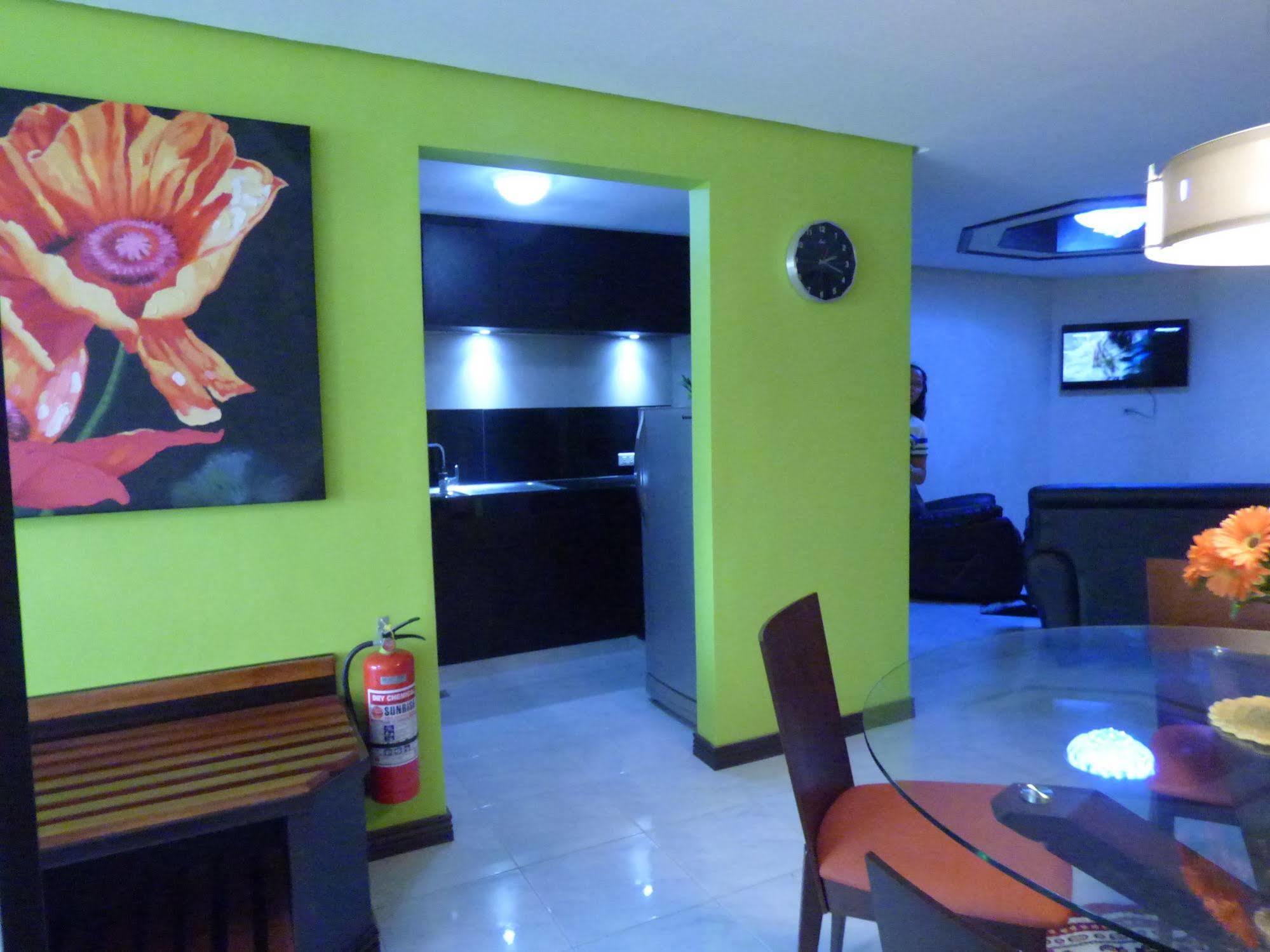 Manila Bay Serviced Apartments Exterior photo